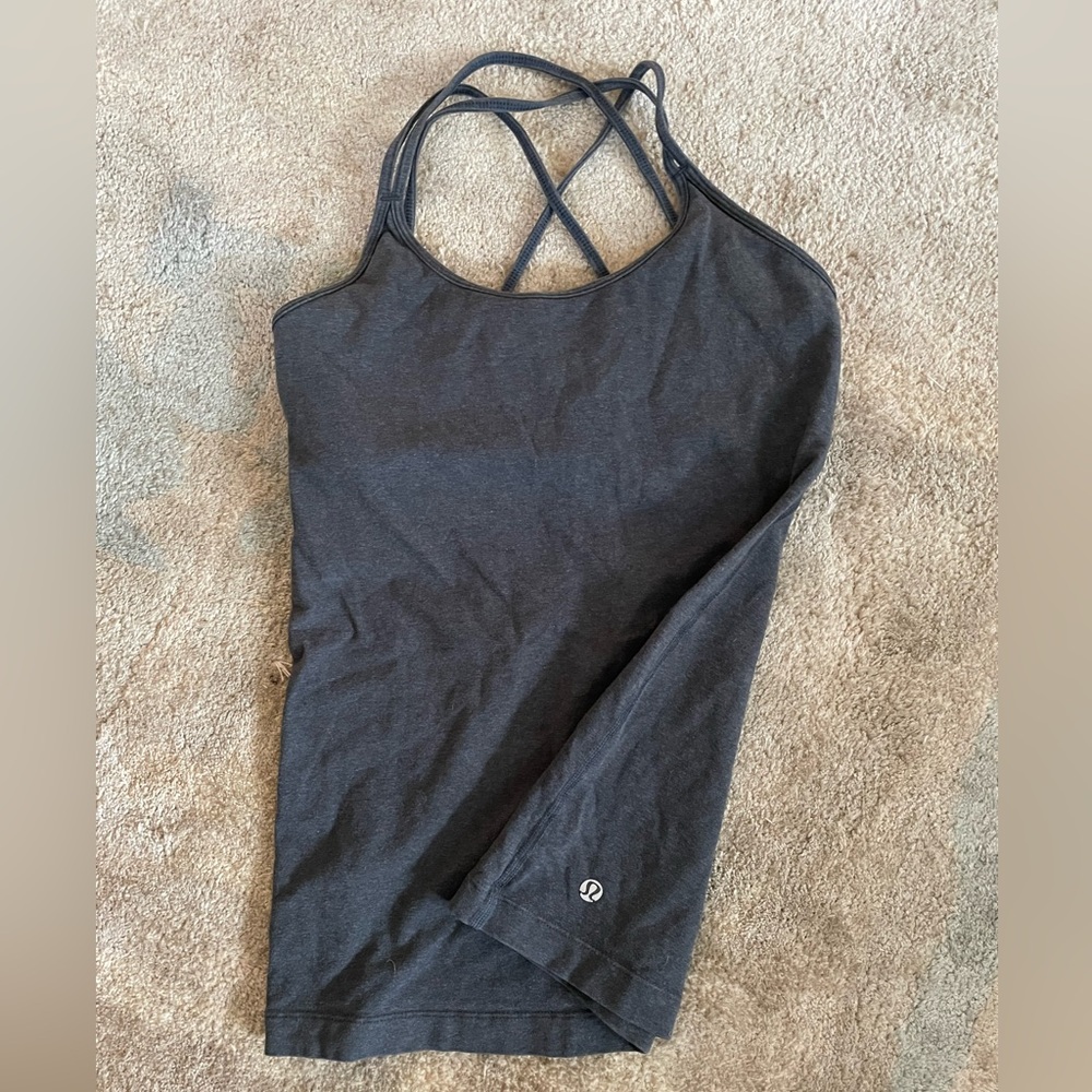 Lululemon workout tank